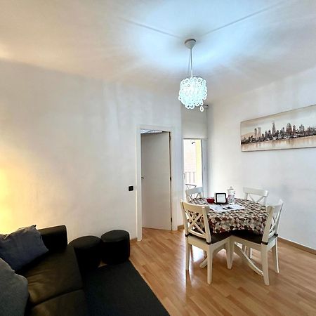 Apartment Carrer D'Olesa Barcelona Luaran gambar