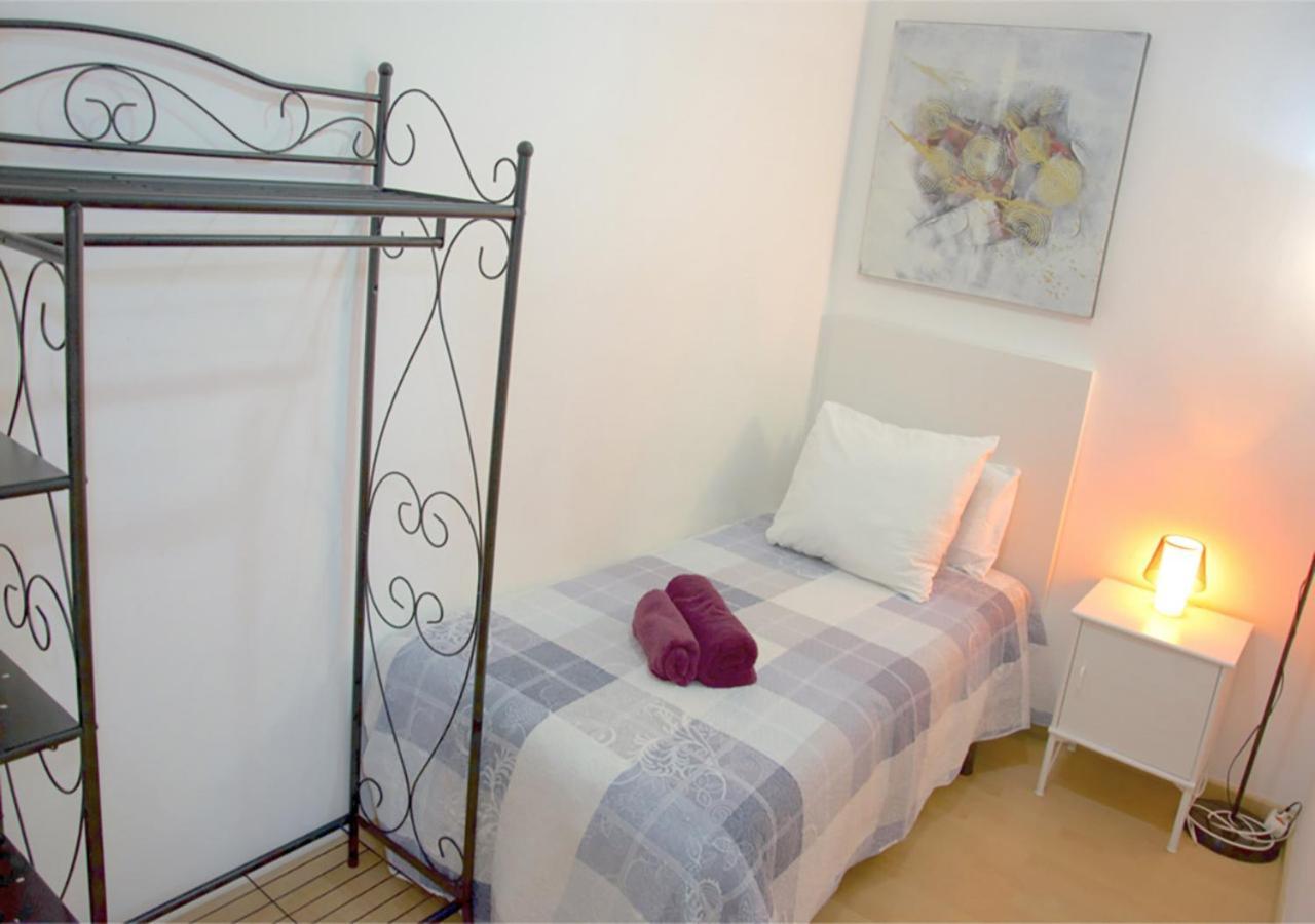 Apartment Carrer D'Olesa Barcelona Luaran gambar