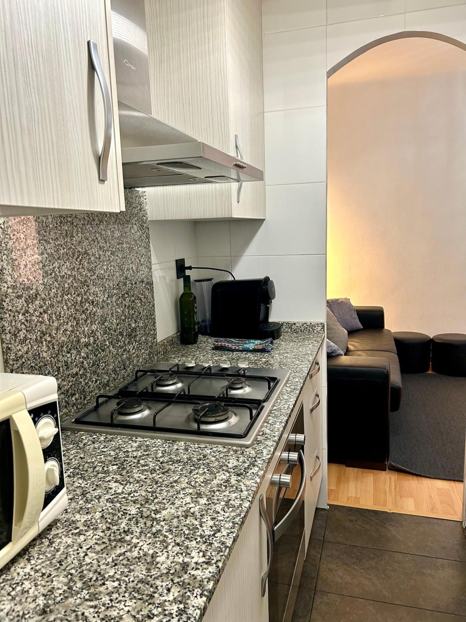 Apartment Carrer D'Olesa Barcelona Luaran gambar