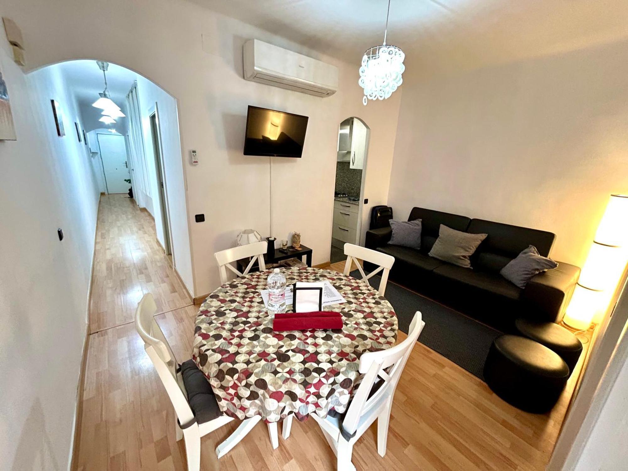 Apartment Carrer D'Olesa Barcelona Luaran gambar