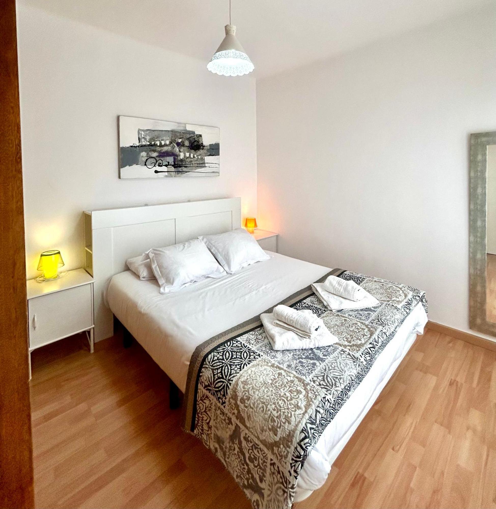 Apartment Carrer D'Olesa Barcelona Luaran gambar